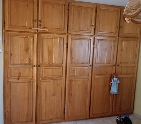 Placard en bois multi-portes 100 Sauvian (34)