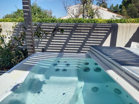 spa dbordement marque jacuzzi. 4500 Dompierre-sur-Mer (17)