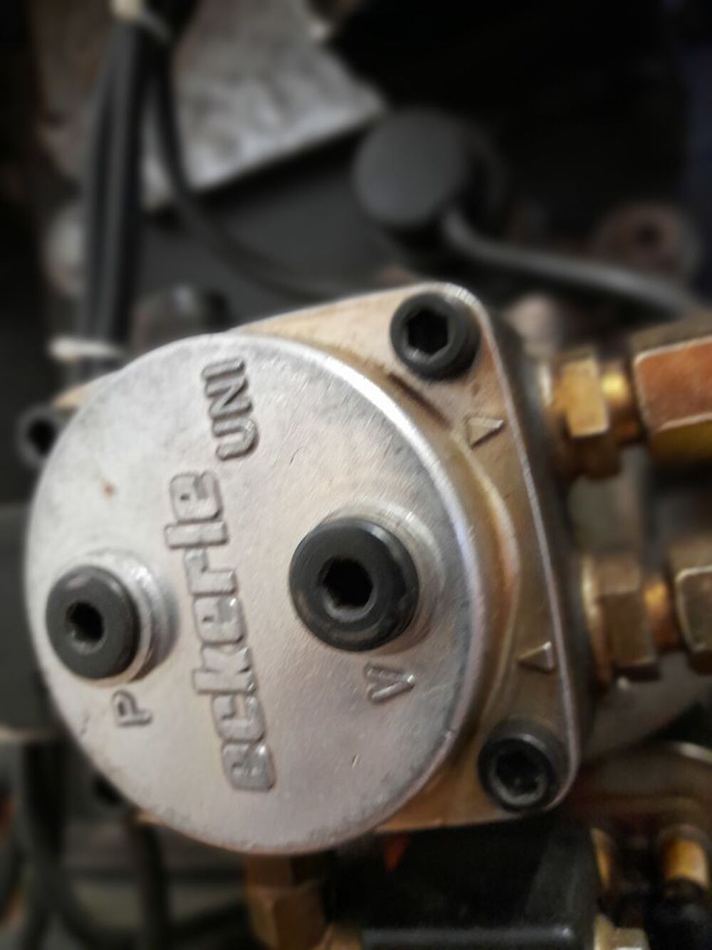 devanture chaudi&eacute;re fuel brodge, bon &eacute;tat.Montchanin Bricolage