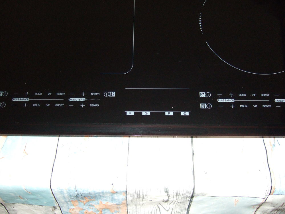 TABLE DE CUISSON INDUCTION SAUTER SPI 6467 B Electroménager
