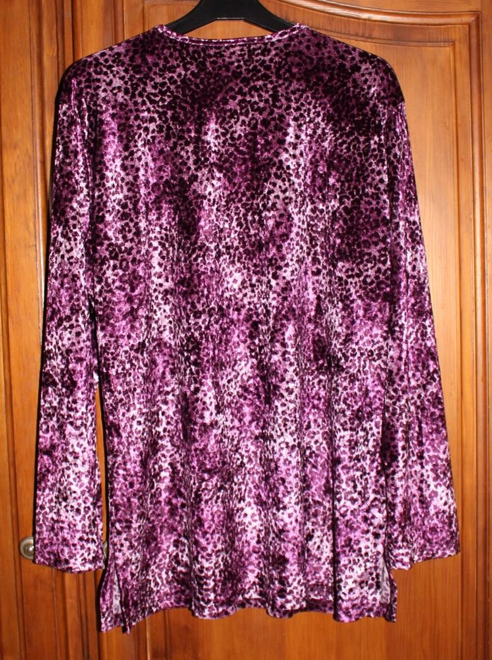 #Haut violet velours en T46-48. Vêtements