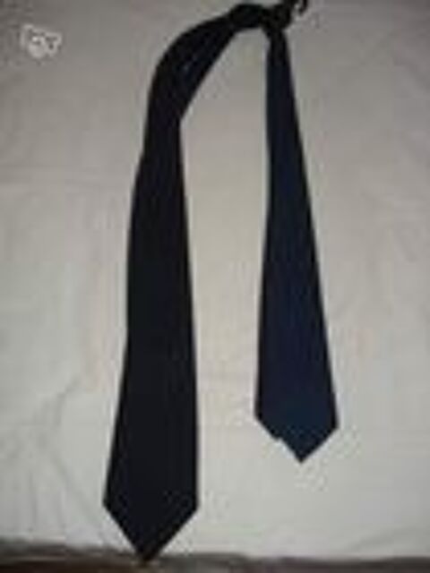 Cravates neuves bleues marine 3 Mrignies (59)
