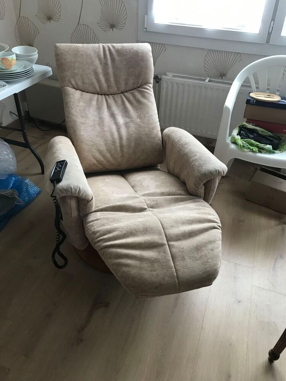 Fauteuil &eacute;lectrique Himolla XS avec 2 batteries et chargeu Meubles