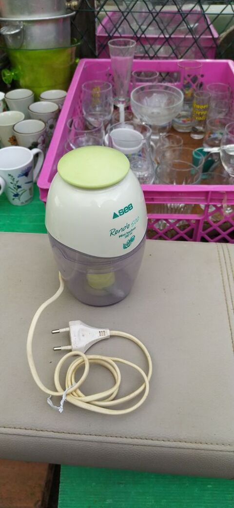 ROBOT HACHOIR ��LECTRIQUE 5 Revest-les-Roches (06)