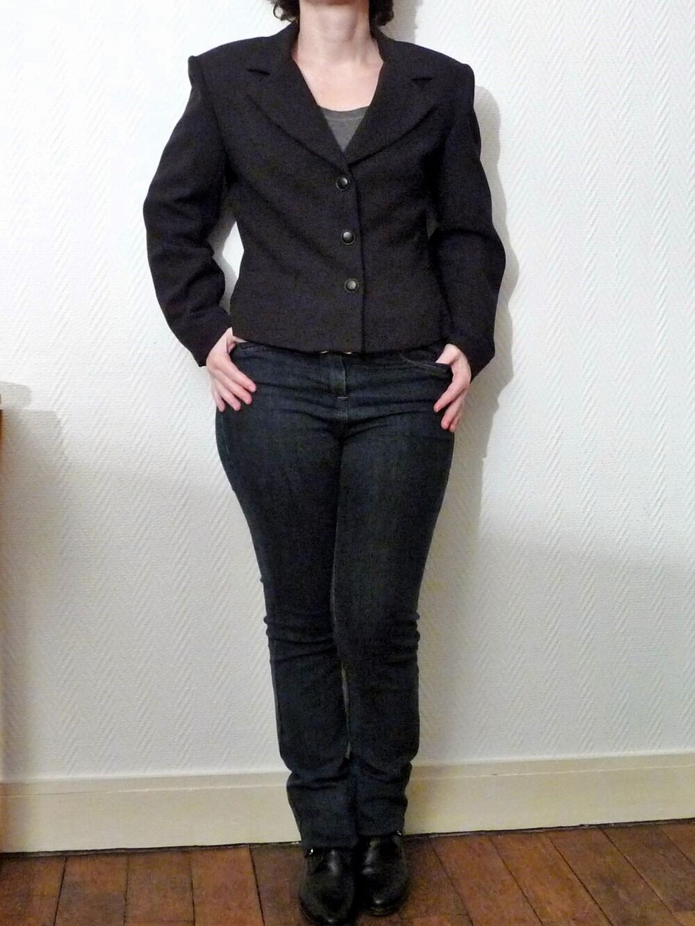 Veste Courte Kaki et Noir- Taille 1- Cote A Cote Vêtements