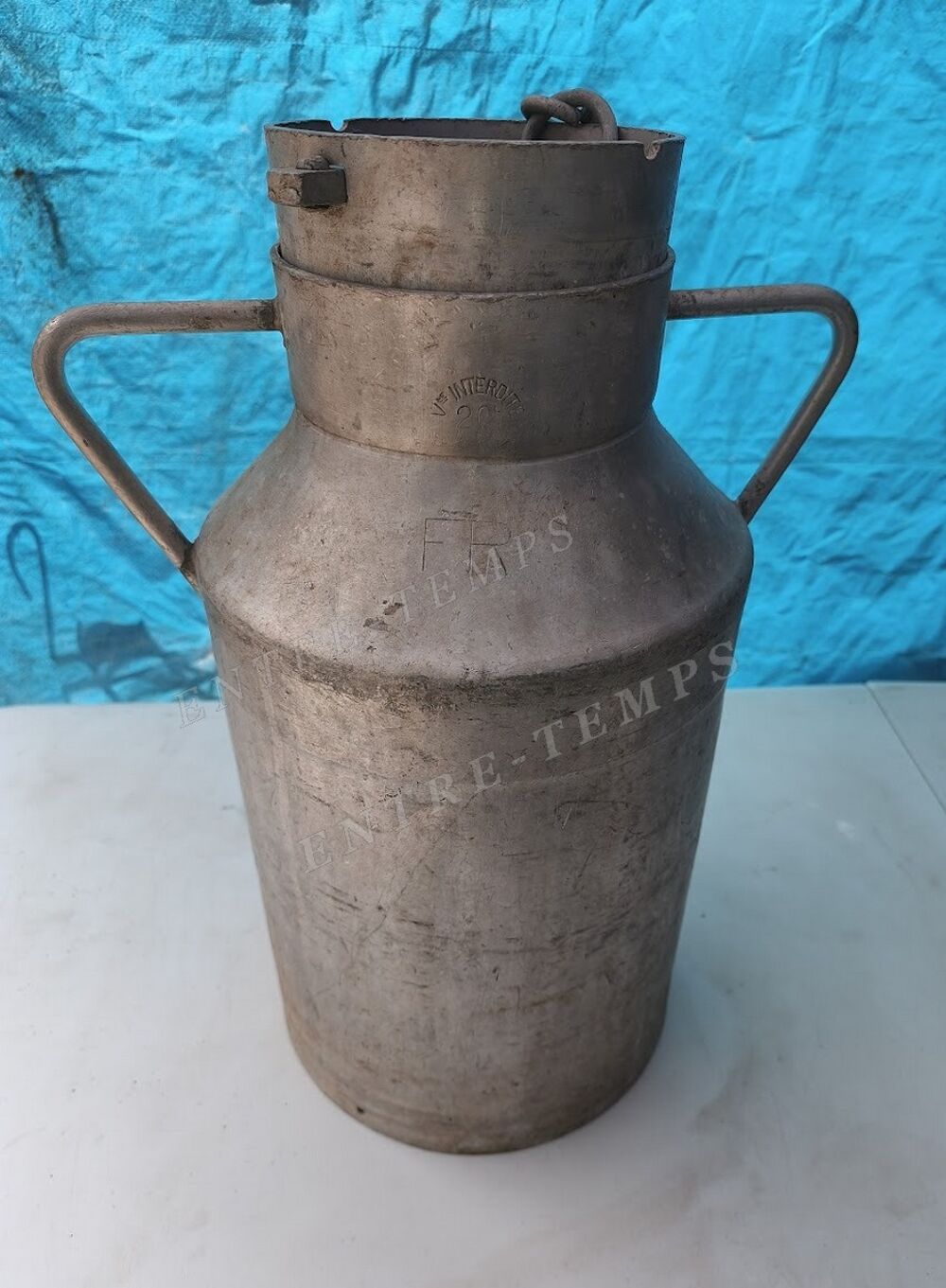 ANCIEN BIDON &Agrave; LAIT 20 LITRES F.R EN ALUMINIUM Décoration