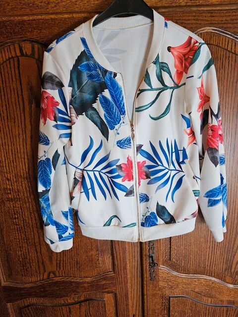 blouson d'ete femme trs bon etat taille 36 9 Breny (02)
