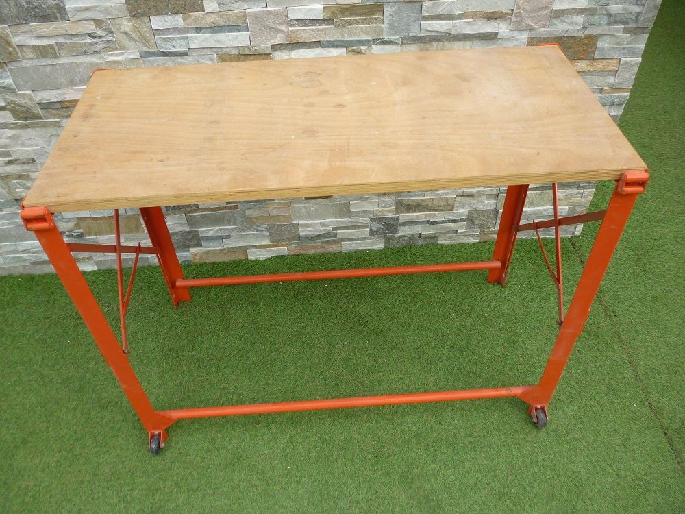 ETABLI PLIABLE Bricolage