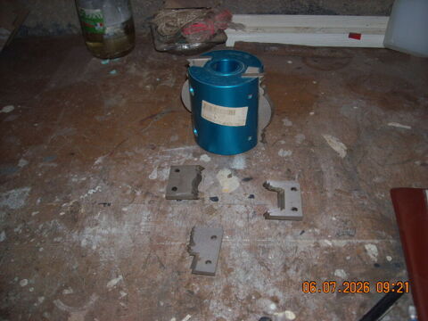 outillage pour macinne outil bois 160 03190 Vallon-en-sully