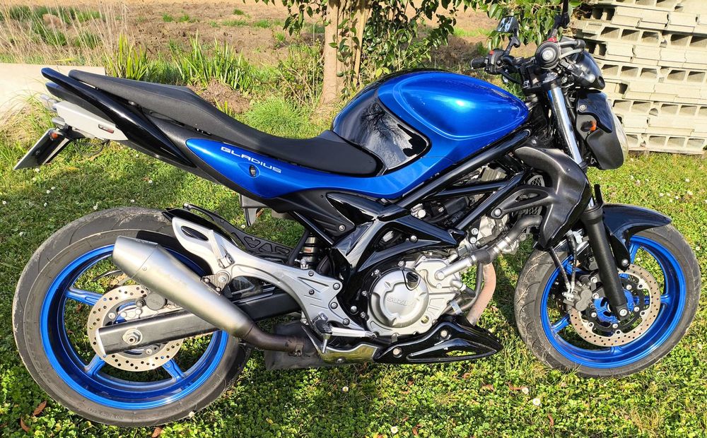 SUZUKI 2013 occasion 33670 La Sauve