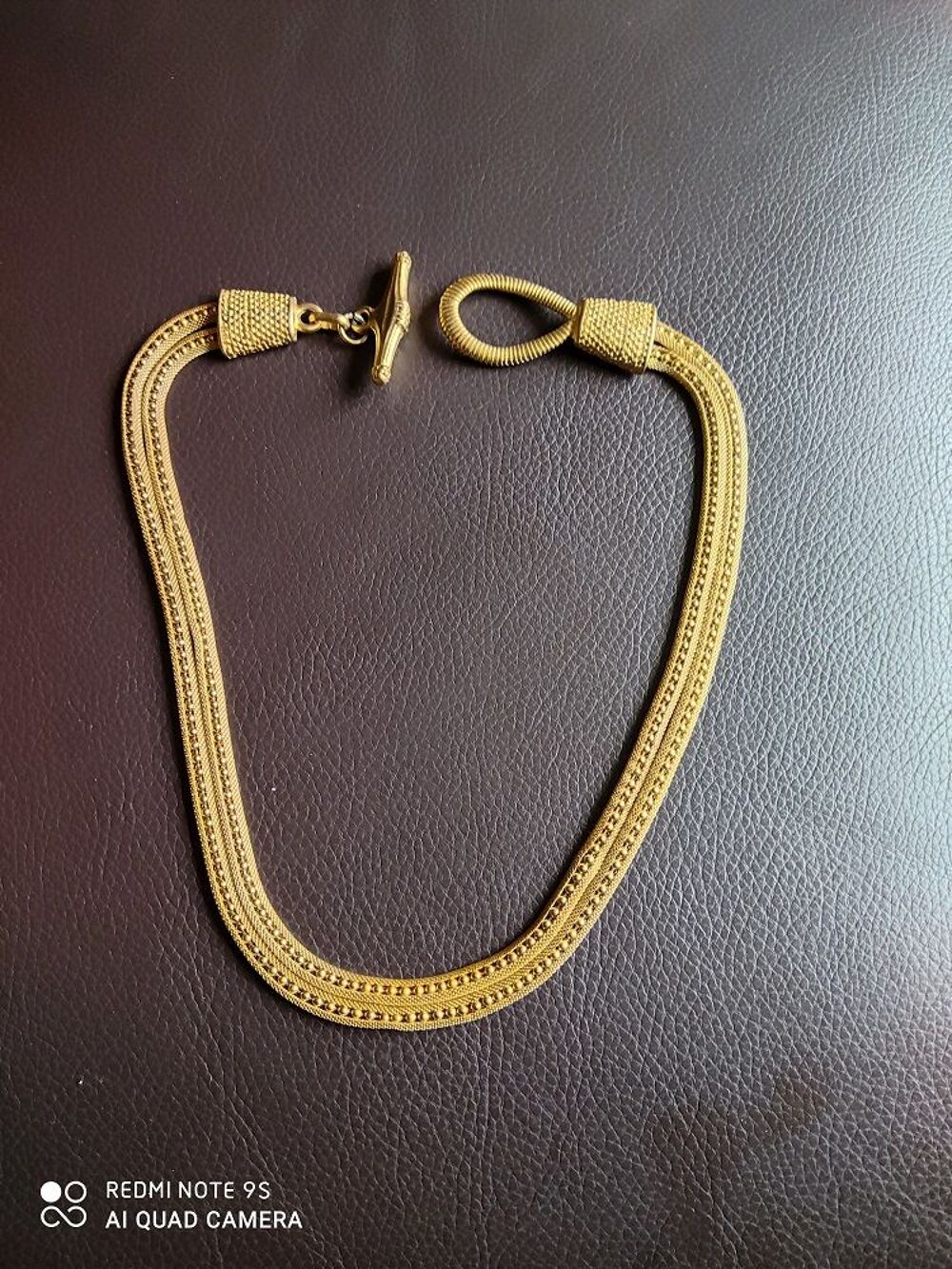 Ceinture dor&eacute;e neuf Bijoux et montres
