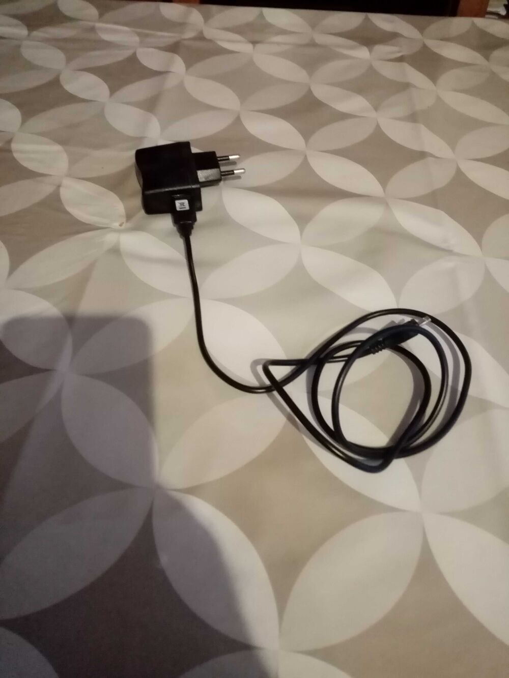 chargeur secteur y6 2019 Huawei noire Téléphones et tablettes