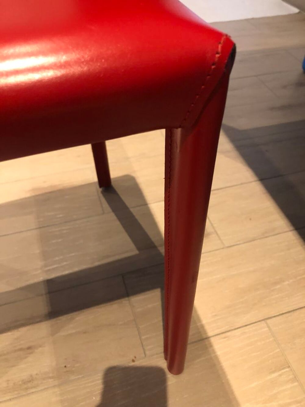 Chaises en cuir v&eacute;ritable Meubles