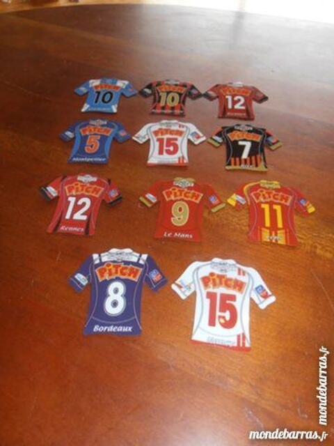 Lot de 11 Magnets maillots foot 2 Tours (37)