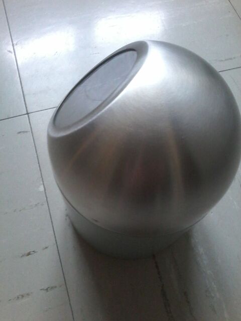 Petite  poubelle  de cuisine  ou salle  de bain 5 Tourcoing (59)