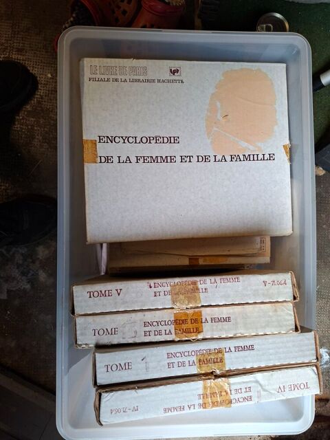 18 TOMES NEUFS Champagne-au-Mont-d'Or (69)