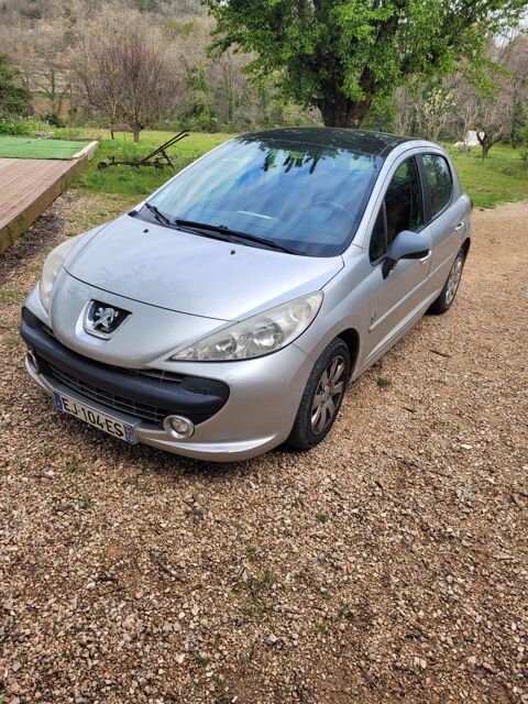 Peugeot 207 1.6 HDi 16V 90ch BLUE LION Navteq 2009 occasion Rougiers 83170