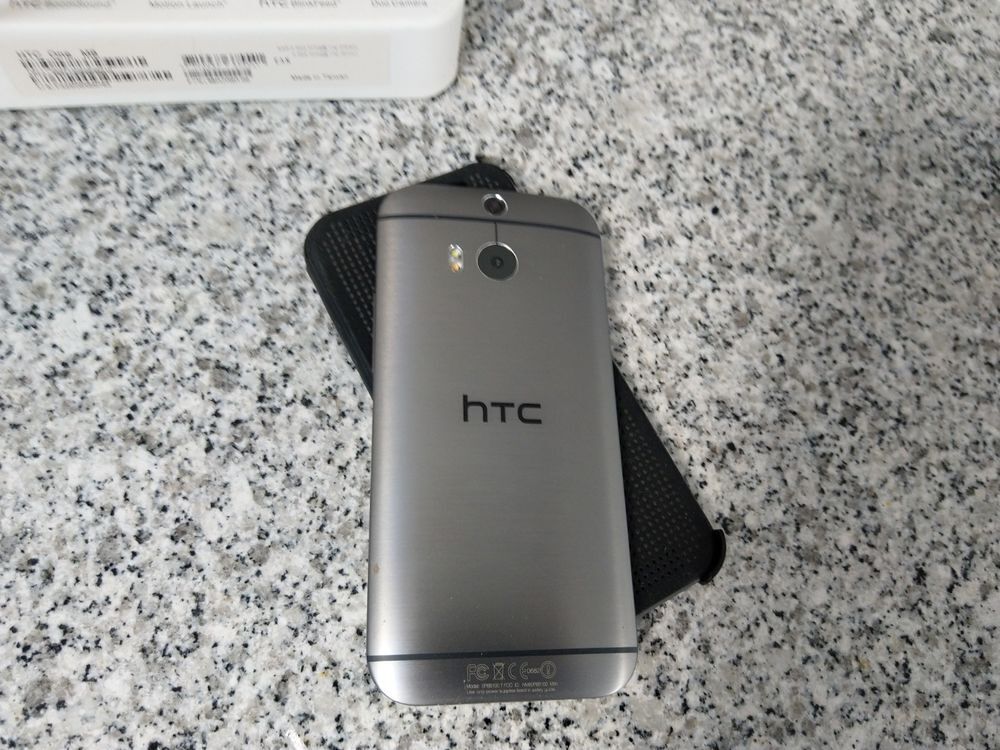 Portable HTC one M8 Tlphones et tablettes