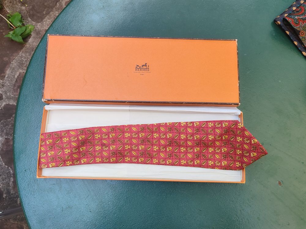 Cravate avec boite Vêtements