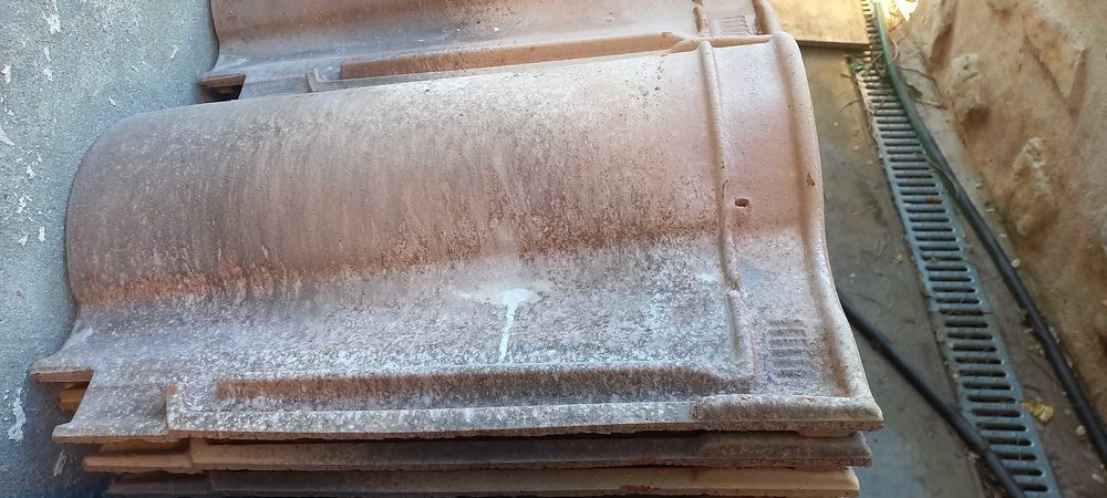 TUILES DOUBLE CANAL Bricolage