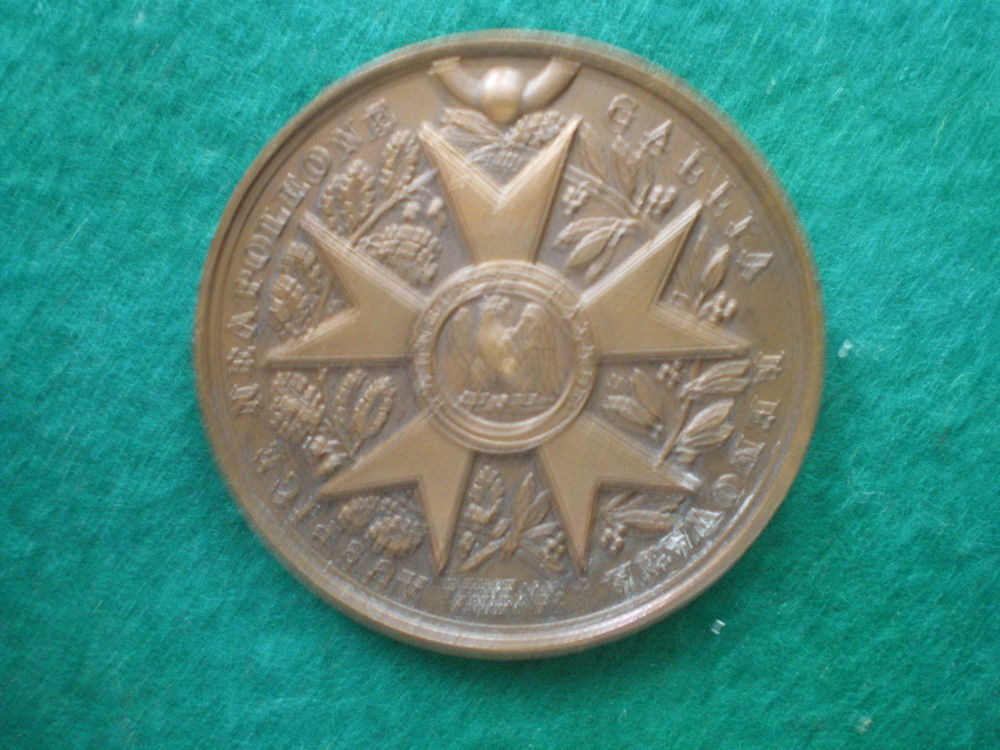 M&eacute;daille de Napol&eacute;on 1&deg; - Cr&eacute;ation de la L&eacute;gion d'Honneur. 