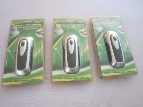 Un lot de trois lampes de poche autonome 10 Brignais (69)