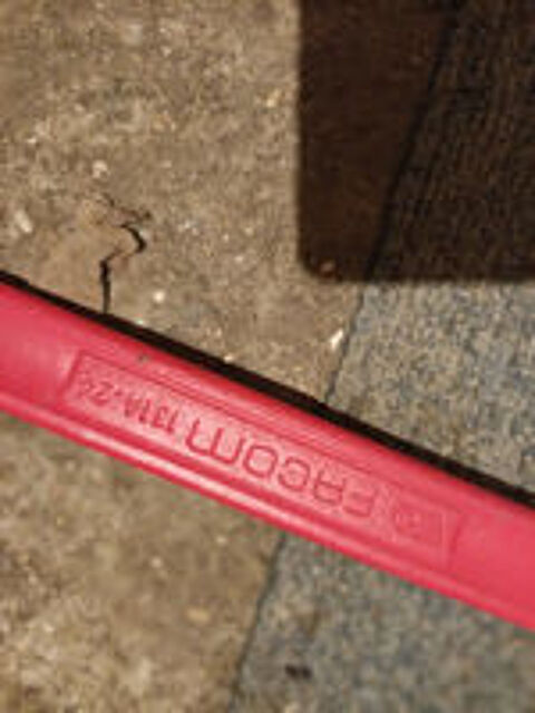   Clé Anglaise 