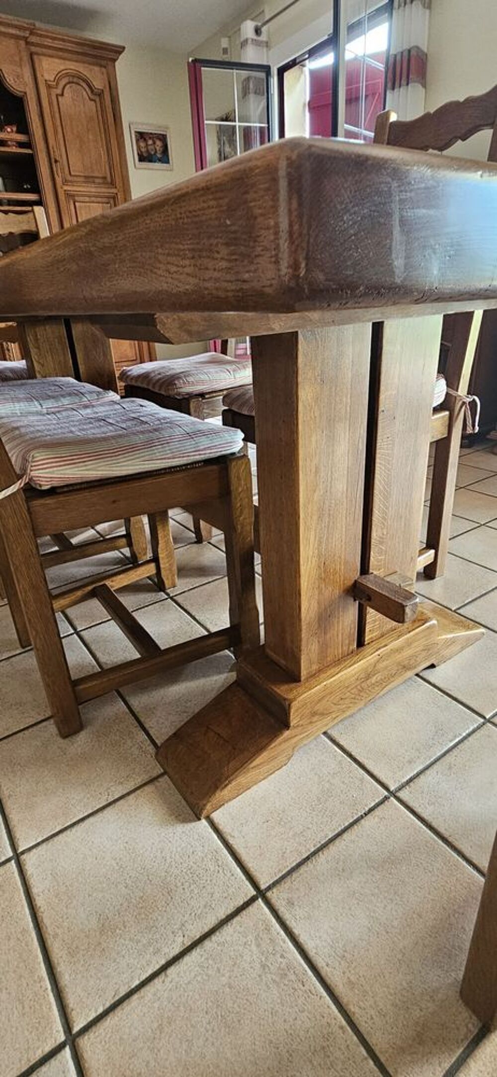 table avec 6 chaises Meubles