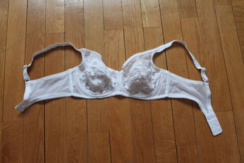 SOUTIEN GORGE PLAYTEX 100 C 20 Dijon (21)