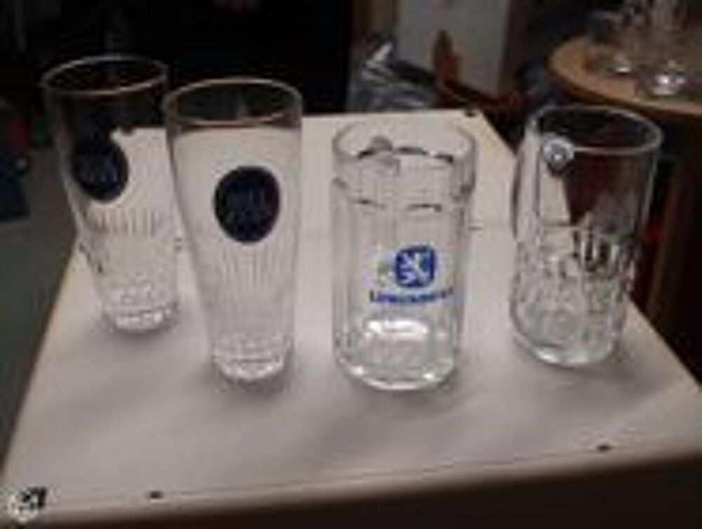 4 verres &agrave; bi&egrave;re (3 mod&egrave;les) collectionneur ou autre-vintage Cuisine