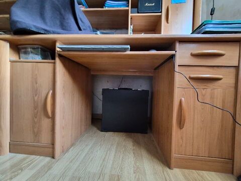 ENSEMBLE BUREAU HAUT ET BAS. 150 Saint-Dolay (56)