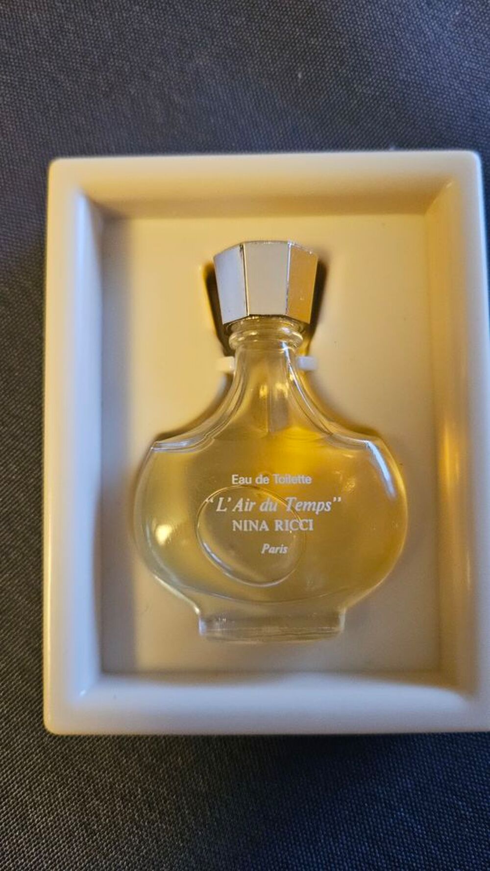 Miniature parfum L'air du Temps de Nina Ricci avec bo&icirc;te 