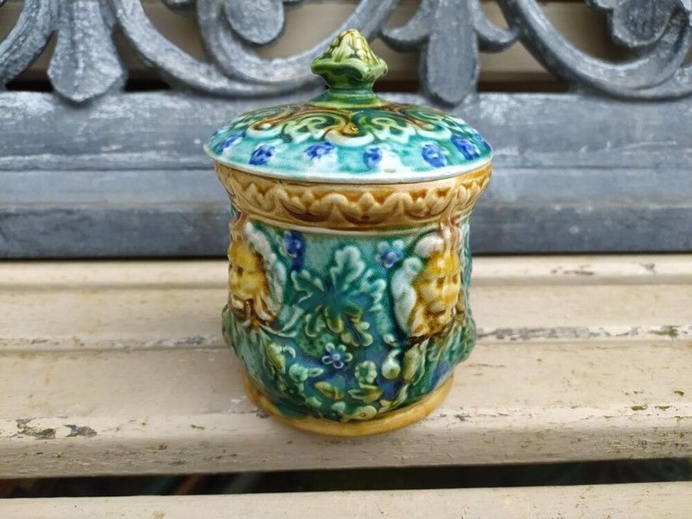 Ancien Pot &agrave; Tabac Fa&iuml;ence Barbotine Onnaing Décoration