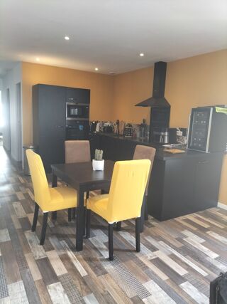  Immeuble à vendre 255 m² Cholet