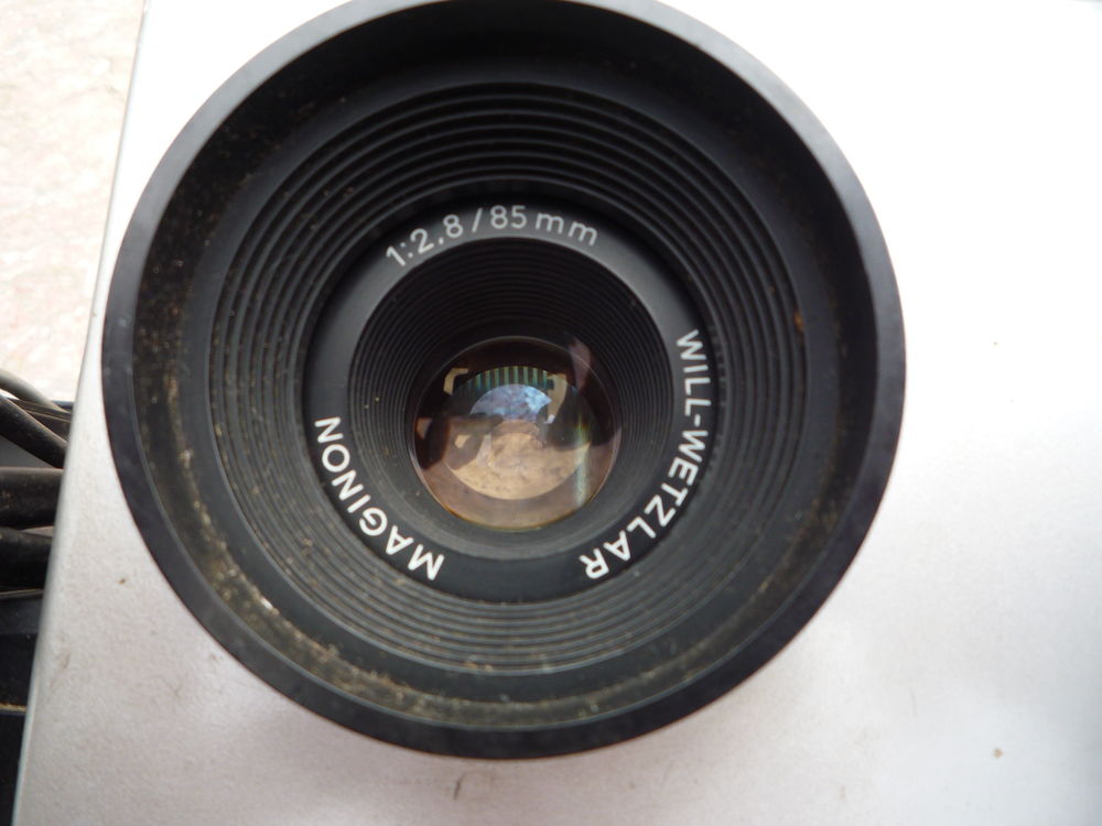 Projecteur de diapo ( G) Photos/Video/TV