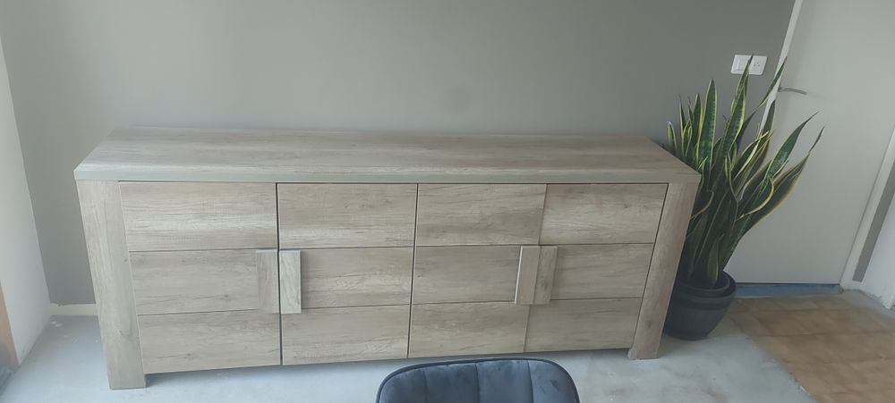 Buffet ch&ecirc;ne Meubles