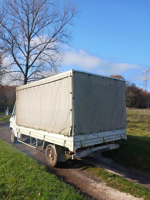 Mercedes T1-307 T 307 D 37 BAS 7,4m2 1985 occasion Montesquieu 47130