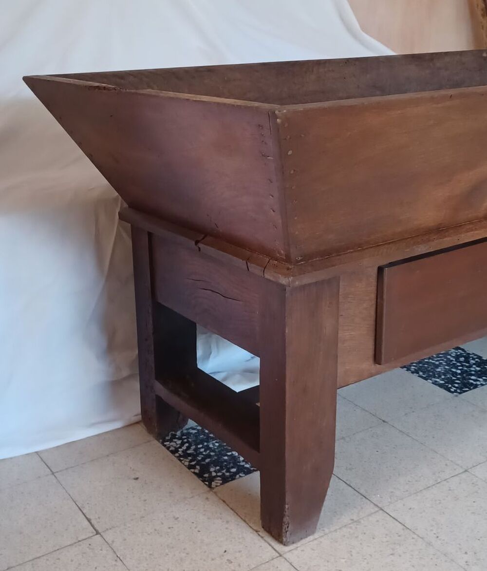 Table, ancien p&eacute;trin Meubles