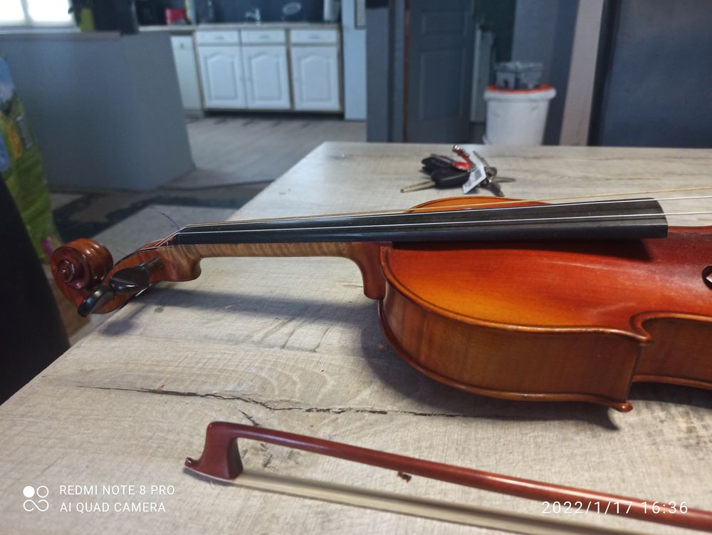 violon bonne &eacute;tat Bijoux et montres