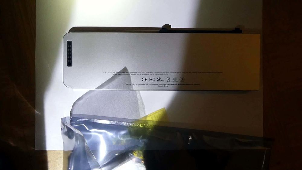 battery Apple A1281 li polymer 10.8V 5200mAh 56.2WH Matériel informatique