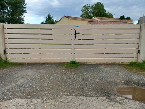 Portail PVC beige 4ml 400 Romans (79)