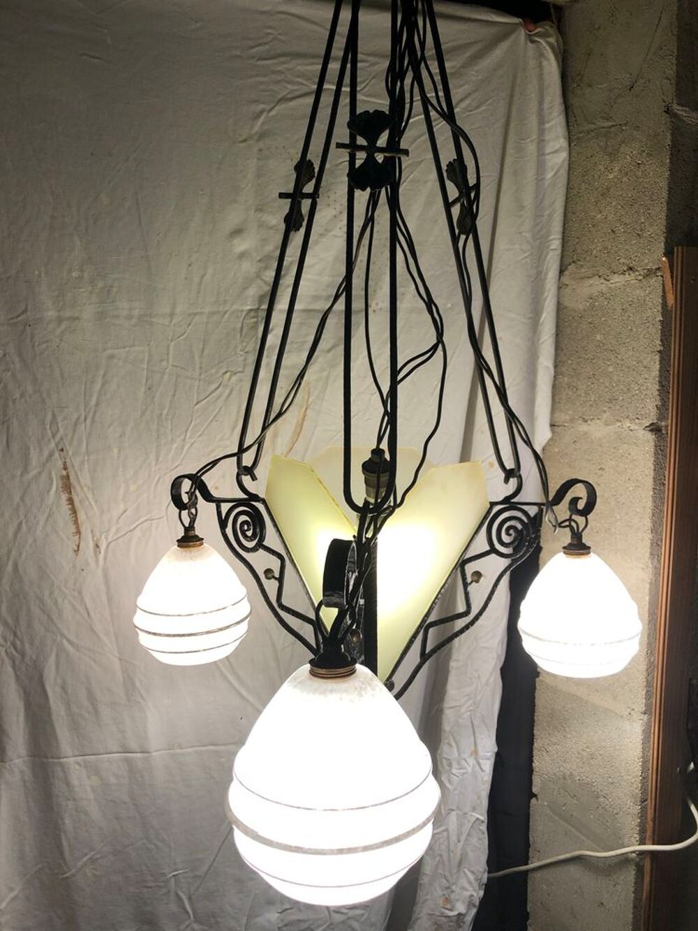 Luminaire ann&eacute;e 30/40 Décoration