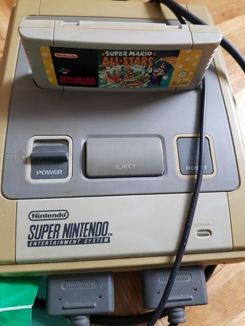 Super Nintendo  200 Paris 20 (75)