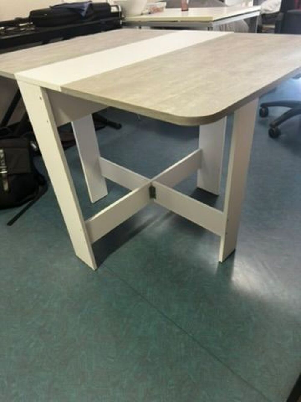 Table pliante gain de place blanc/gris b&eacute;ton Meubles
