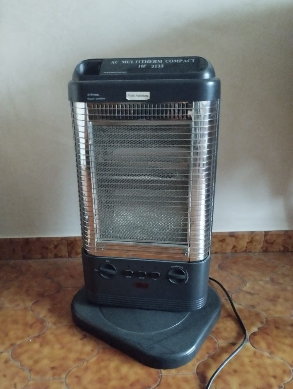 RADIATEUR ELECTRIQUE PORTATIF Electroménager