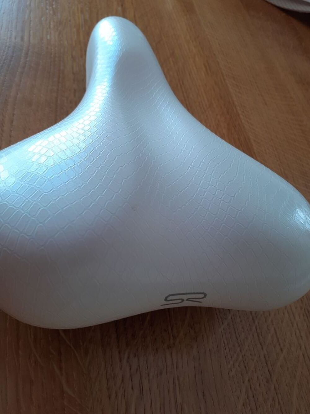 Selle Neuve ROYAL WAVE V�los