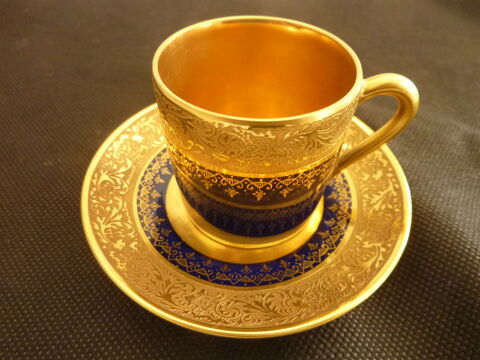 Tasse � caf� en porcelaine de Limoges, double dorure polie 50 Tassin-la-Demi-Lune (69)