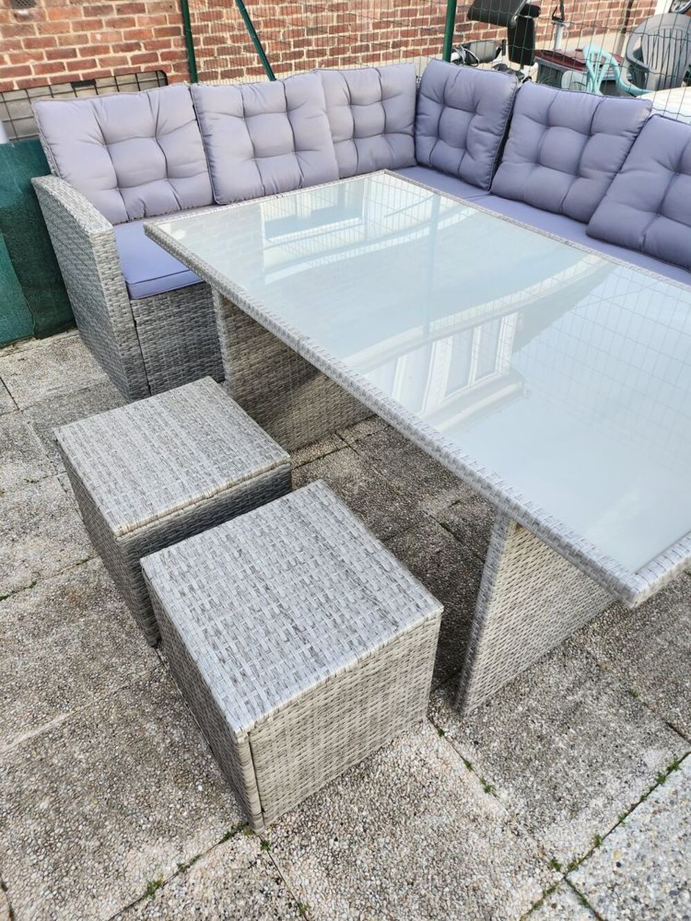 Salon de jardin en r&eacute;sine tress&eacute;e gris Jardin