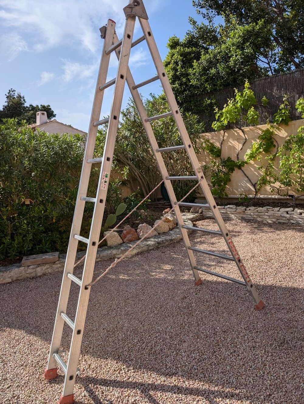 &eacute;chelle transformable 2 plans 2 x9 Bricolage
