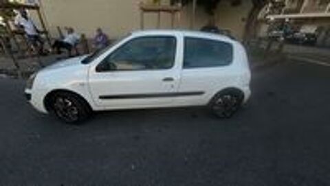 Clio II Clio 1.5 dCi 65 Campus 2011 occasion 13005 Marseille